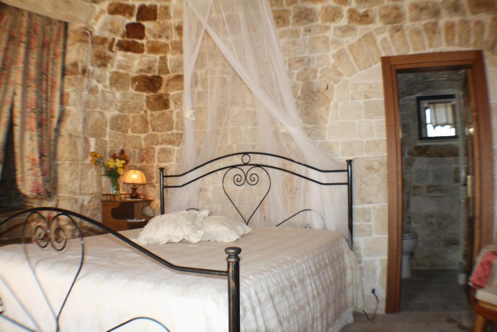 Il Trullo Di Nonna Lella Guest House Castellana Grotte Exterior photo